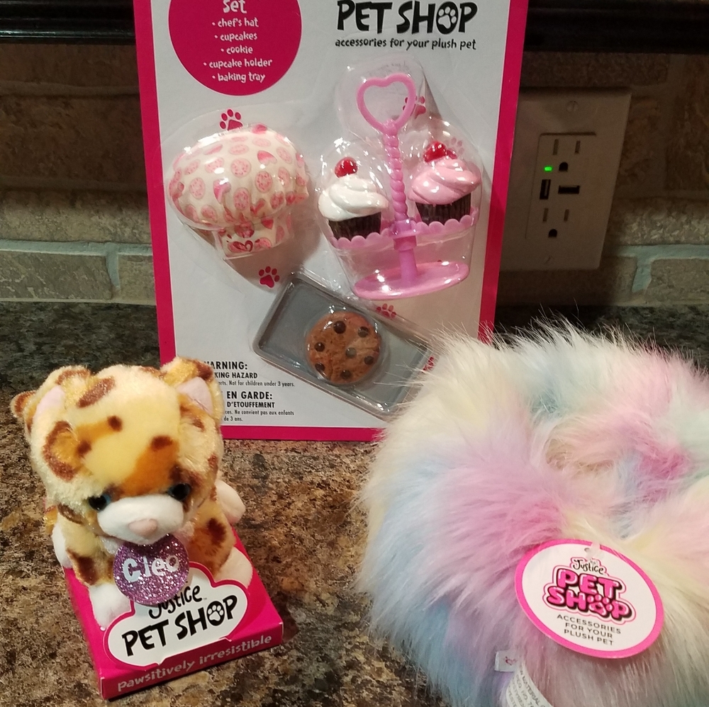 New! Justice pet shop set